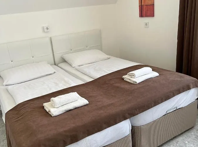Quarto standard twin